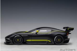 ASTON MARTIN VULCAN 2015 (MATT BLACK/LIME GREEN STRIPES) (COMPOSITE MODEL/FULL OPENINGS) AUTOart 1:18