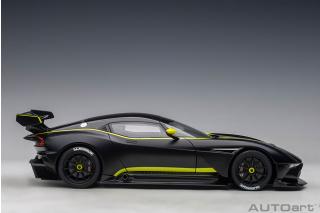 ASTON MARTIN VULCAN 2015 (MATT BLACK/LIME GREEN STRIPES) (COMPOSITE MODEL/FULL OPENINGS) AUTOart 1:18