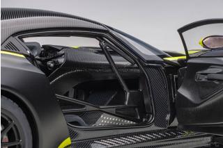 ASTON MARTIN VULCAN 2015 (MATT BLACK/LIME GREEN STRIPES) (COMPOSITE MODEL/FULL OPENINGS) AUTOart 1:18