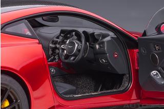 Aston Martin Vantage 2019 (hyper red) (composite model/full openings) 1:18