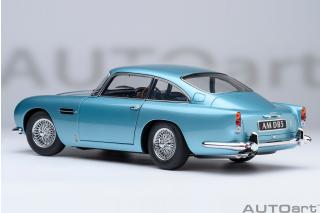 Aston Martin DB5 1964 (caribbean pearl/blue) (composite model/full openings) AUTOart 1:18