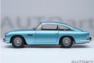 Aston Martin DB5 1964 (caribbean pearl/blue) (composite model/full openings) AUTOart 1:18