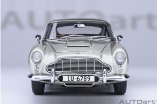 Aston Martin DB5 “007 GOLDFINGER” with weapons (silver) AUTOart 1:18