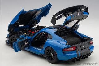 Dodge Viper ACR 2017 (competition blue/black stripes) (composite model/full openings) AUTOart 1:18