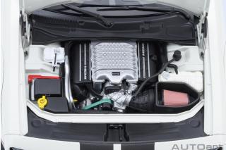 DODGE CHALLENGER SRT SUPER STOCK 2023 (KNUCKLE WHITE) AUTOart 1:18 Composite