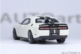DODGE CHALLENGER SRT SUPER STOCK 2023 (KNUCKLE WHITE) AUTOart 1:18 Composite