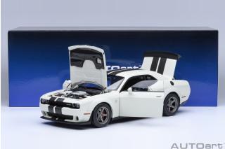 DODGE CHALLENGER SRT SUPER STOCK 2023 (KNUCKLE WHITE) AUTOart 1:18 Composite