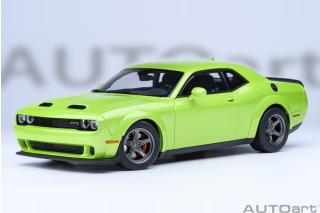 DODGE CHALLENGER SRT SUPER STOCK 2023 (SUBLIME/GREEN) AUTOart 1:18 Composite