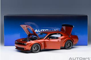 DODGE CHALLENGER R/T SCAT PACK WIDEBODY 2022 (SINAMON Stick) AUTOart 1:18