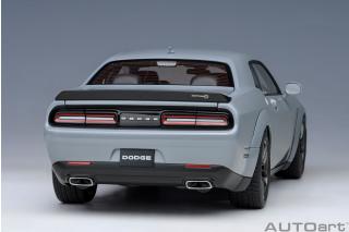 DODGE CHALLENGER R/T SCAT PACK WIDEBODY 2022 (SMOKE SHOW) AUTOart 1:18