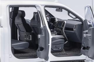 Ford F-150 Raptor Supercrew 2019 (oxford white) (composite model/doors and front hood openings)AUTOart 1:18   AUTOart 1:18