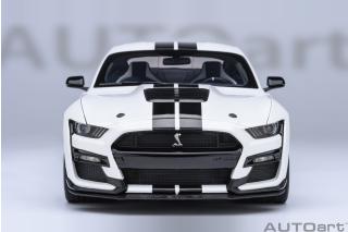 FORD MUSTANG SHELBY GT500 (OXFORD WHITE) AUTOart 1:18 Composite