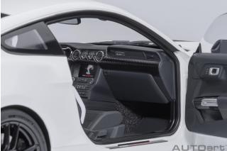 FORD MUSTANG SHELBY GT500 (OXFORD WHITE) AUTOart 1:18 Composite