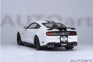 FORD MUSTANG SHELBY GT500 (OXFORD WHITE) AUTOart 1:18 Composite