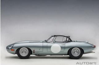 Jaguar E-Type Lightweight Silber (SILVER) (COMPOSITE MODEL/FULL OPENINGS) AUTOart 1:18