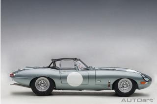 Jaguar E-Type Lightweight Silber (SILVER) (COMPOSITE MODEL/FULL OPENINGS) AUTOart 1:18