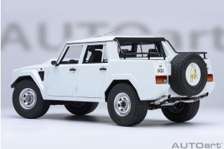 LAMBORGHINI LM002 (BIANCO POLO/WHITE) AUTOart 1:18 Composite