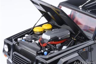 LAMBORGHINI LM002 (NERO TENEBRE/BLACK)  AUTOart 1:18 Composite