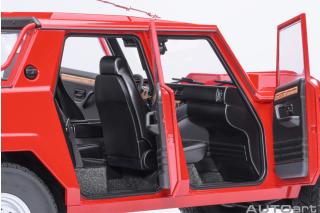 LAMBORGHINI LM002 (ROSSO SIVIGLIA/RED) AUTOart 1:18 Composite