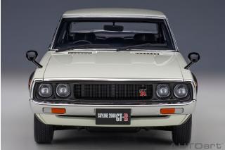 Nissan Skyline GT-R (KPGC110) Standard Version 1973 white AutoArt 1:18