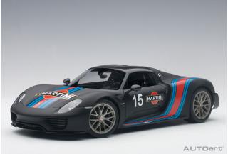 PORSCHE 918 SPYDER WEISSACH PACKAGE (BLACK/MARTINI LIVERY) 2013 (COMPOSITE MODEL/FULL OPENINGS) AUTOart 1:18