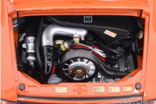 Porsche 911 (930) Turbo 3.0 continental orange - 4 Openings AUTOart 1:18 Composite
