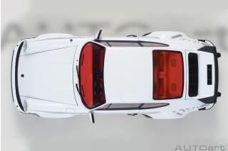 Porsche 911 (930) Turbo 3.0 grand prix white - 4 Openings AUTOart 1:18 Composite