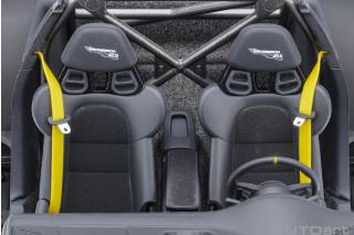 PORSCHE 911(991.2) GT3 RS WEISSACH PACKAGE 2017 (racing yellow) (COMPOSITE MODEL/FULL OPENINGS) MAGNESIUM FELGEN AUTOart 1:18