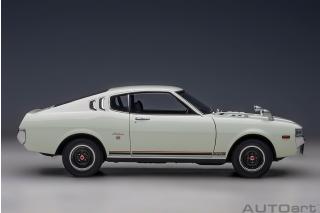 Toyota Celica Liftback 2000 GT (RA25) 1973 (white) (composite model/full openings)  AUTOart 1:18