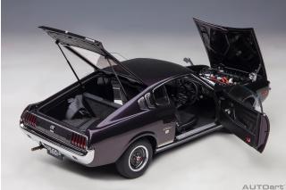 Toyota Celica Liftback 2000 GT (RA25) 1973 (dark purple metallic) (composite model/full openings)  AUTOart 1:18