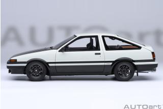 TOTOYA SPRINTER TRUENO (AE86) INITIAL D PROJECT D FINAL VERSION “30. JAHRESTAG” AUTOart 1:18 Composite