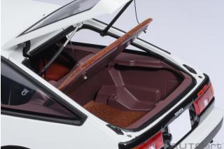 TOTOYA SPRINTER TRUENO (AE86) INITIAL D PROJECT D FINAL VERSION “30. JAHRESTAG” AUTOart 1:18 Composite