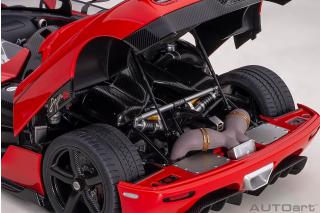 Koenigsegg Agera RS 2015 (chilli red/carbon black/black accents) (composite model/full openings) AUTOart 1:18