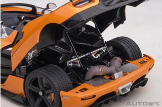 Koenigsegg Agera RS 2015 (cone orange/carbon black/ silver accents) (composite model/full openings) AUTOart 1:18