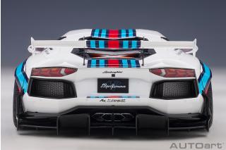 Wiederauflage: Liberty Walk LB-Works Lamborghini Aventador Limited Edition (Martini Livery) (composite model/full openings) AUTOart 1:18