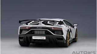 Lamborghini Aventador SVJ (BIANCO ASOPO/PEARL WHITE) (composite model/ full openings) AUTOart 1:18