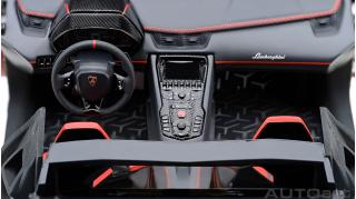 Lamborghini Aventador SVJ (MATT BLACK) (composite model/ full openings) AUTOart 1:18