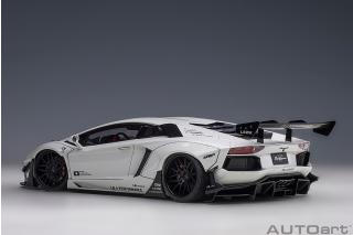 LIBERTY WALK LB WORKS LAMBORGHINI AVENTADOR LIMITED EDITION (METALLIC WHITE/CARBON BONNET) AUTOart 1:18