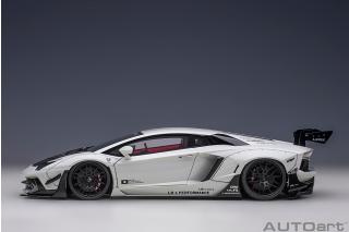 LIBERTY WALK LB WORKS LAMBORGHINI AVENTADOR LIMITED EDITION (METALLIC WHITE/CARBON BONNET) AUTOart 1:18