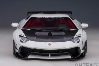 LIBERTY WALK LB WORKS LAMBORGHINI AVENTADOR LIMITED EDITION (METALLIC WHITE/CARBON BONNET) AUTOart 1:18