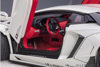 LIBERTY WALK LB WORKS LAMBORGHINI AVENTADOR LIMITED EDITION (METALLIC WHITE/CARBON BONNET) AUTOart 1:18