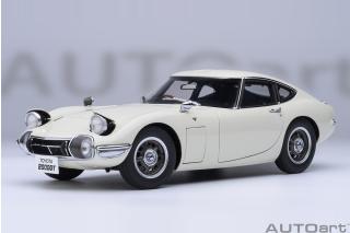 TOYOTA 2000GT 1967 (WHITE)  6 openings (4 standard openings + 2 auf beiden Seiten) AUTOart 1:18