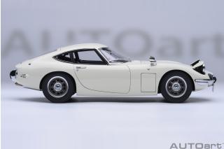 TOYOTA 2000GT 1967 (WHITE)  6 openings (4 standard openings + 2 auf beiden Seiten) AUTOart 1:18