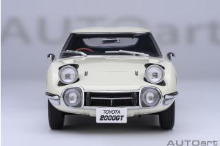 TOYOTA 2000GT 1967 (WHITE)  6 openings (4 standard openings + 2 auf beiden Seiten) AUTOart 1:18