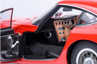 TOYOTA 2000GT 1967 (RED) 6 openings (4 standard openings + 2 auf beiden Seiten) AUTOart 1:18