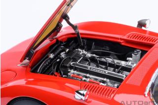 TOYOTA 2000GT 1967 (RED) 6 openings (4 standard openings + 2 auf beiden Seiten) AUTOart 1:18
