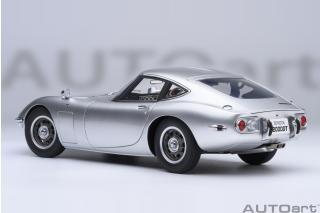 TOYOTA 2000GT 1967 (SILVER)6 openings (4 standard openings + 2 auf beiden Seiten) AUTOart 1:18