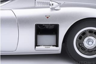 TOYOTA 2000GT 1967 (SILVER)6 openings (4 standard openings + 2 auf beiden Seiten) AUTOart 1:18