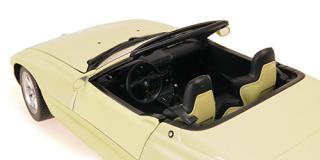 BMW Z1 - 1988 - YELLOW Minichamps 1:18 Metallmodell mit zu öffnenden Hauben und Türen!