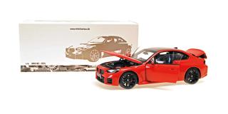 BMW M2 – G87- 2023 – RED METALLIC Minichamps 1:18 Metallmodell mit zu öffnenden Türen und Haube(n)